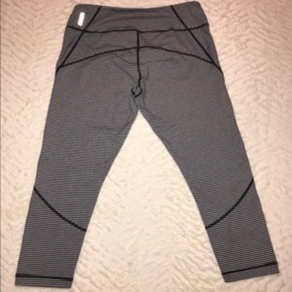 Live In Crop Leggings ZELLA Grey Black Stripe S - Picture 2 of 5